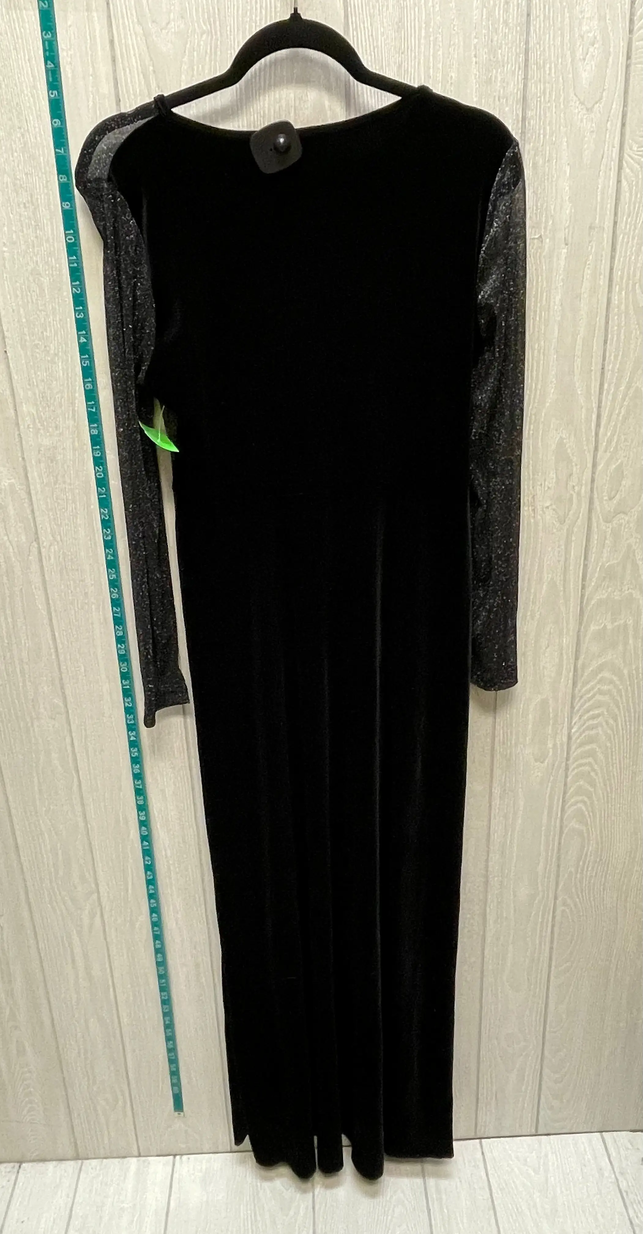 Dress Party Long By Clothes Mentor  Size: M