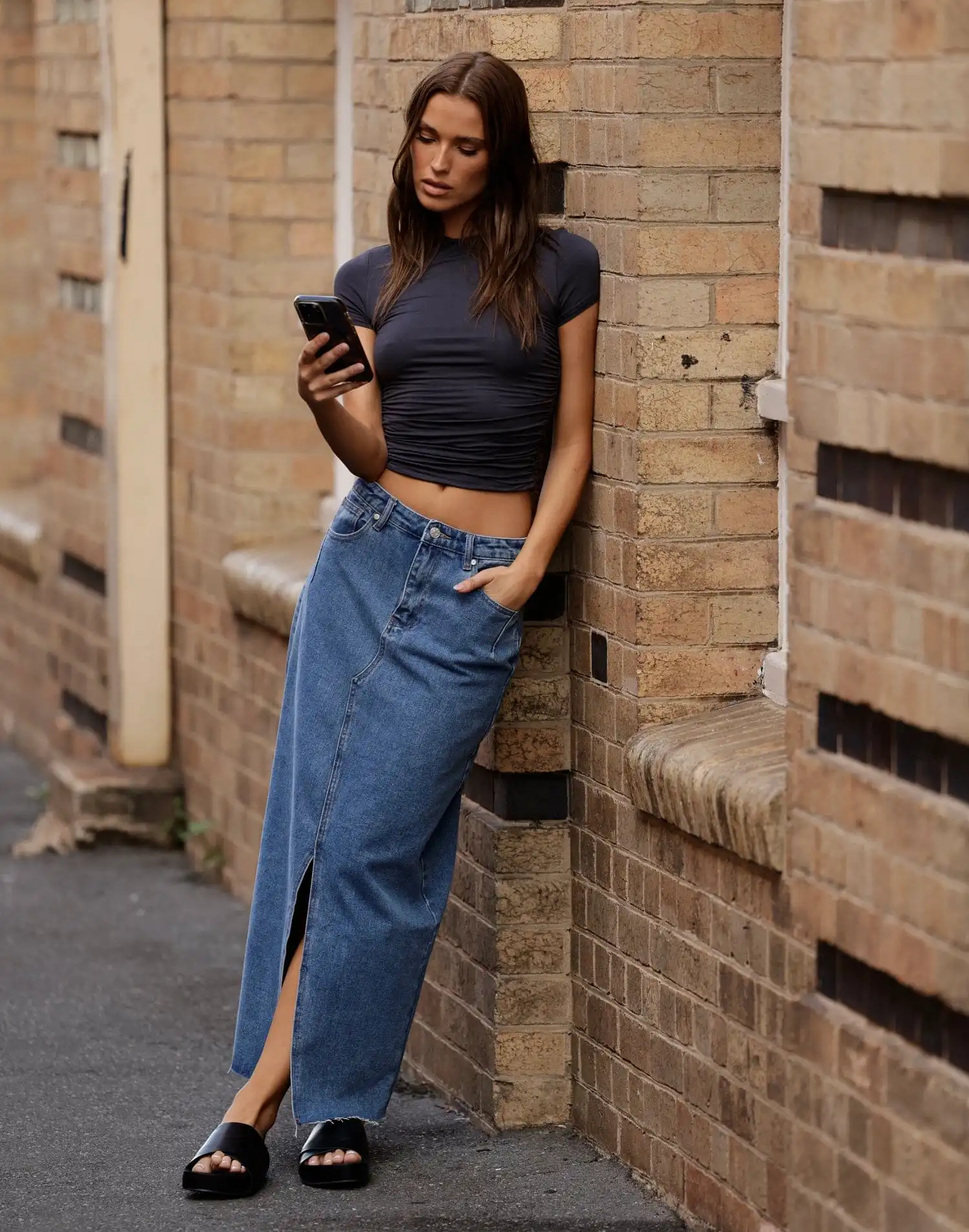 Drew Denim Midi Skirt (Mid Wash)