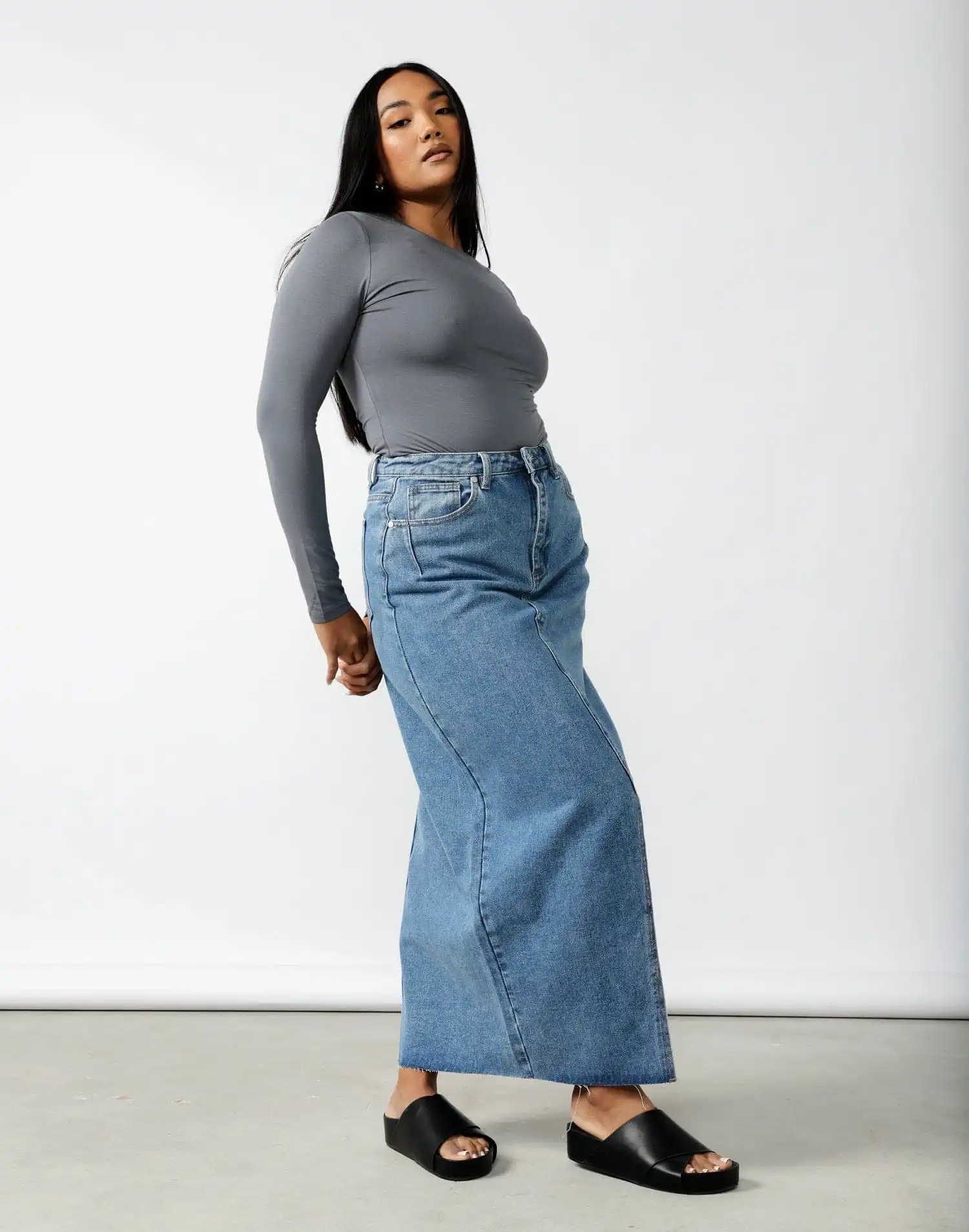 Drew Denim Midi Skirt (Mid Wash)