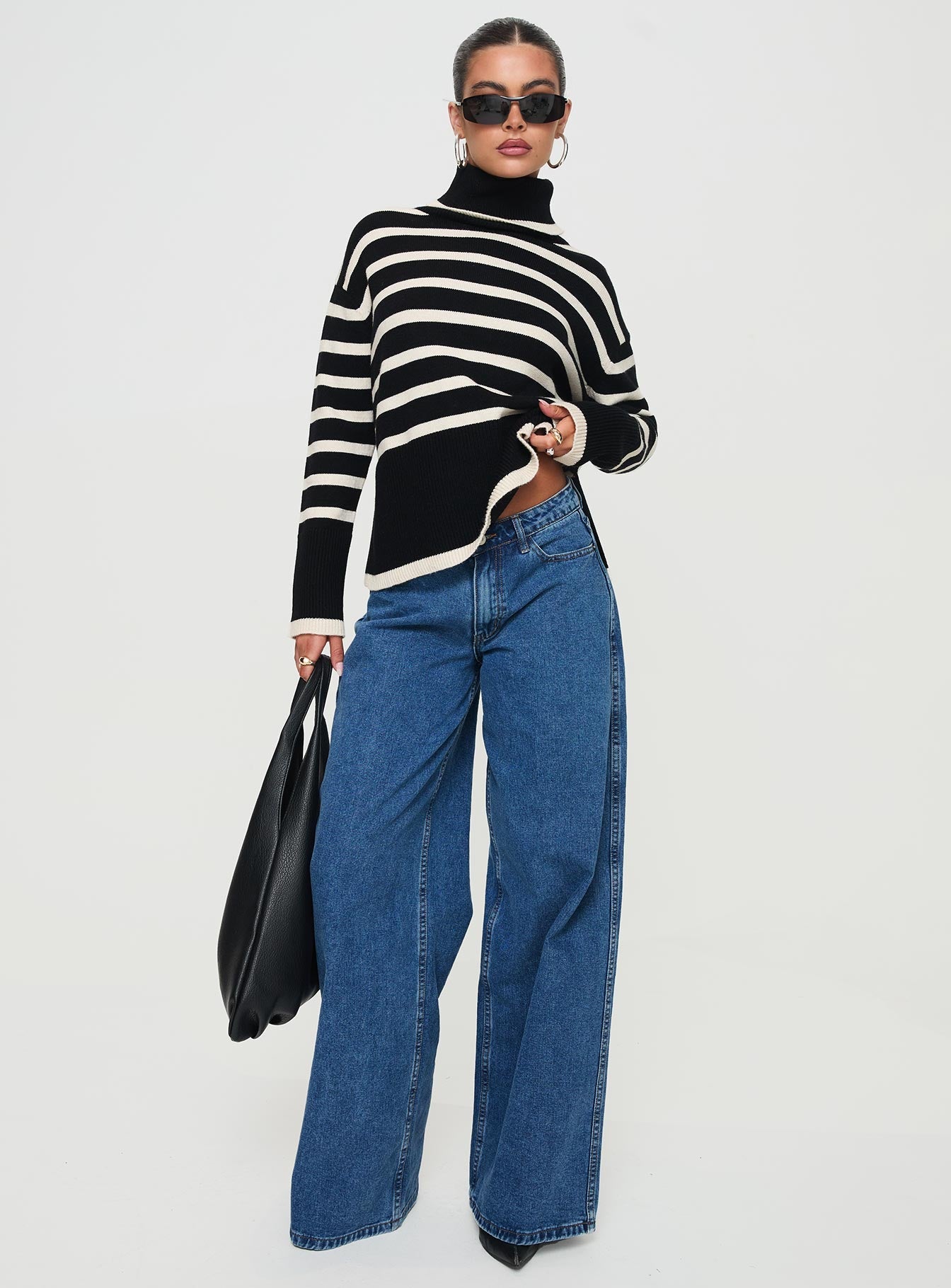 Latch Turtle Neck Stripe Sweater Black / White