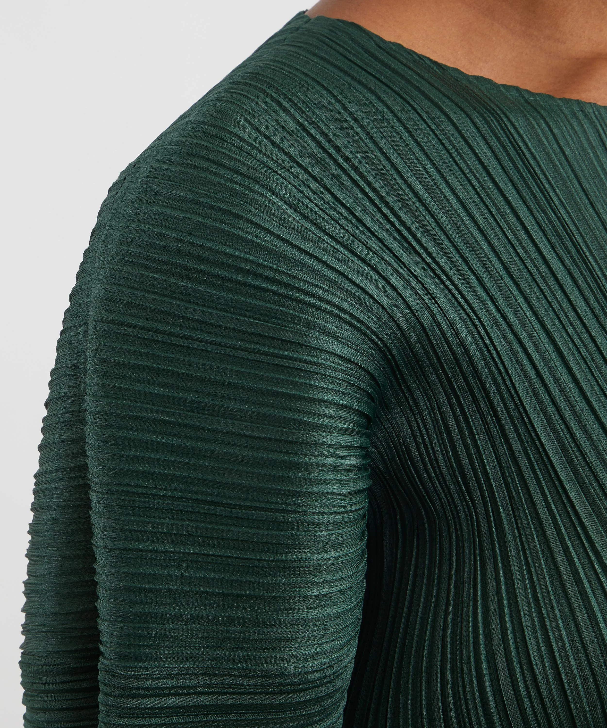 MONTHLY COLOURS: OCTOBER Pleated Midi Dress