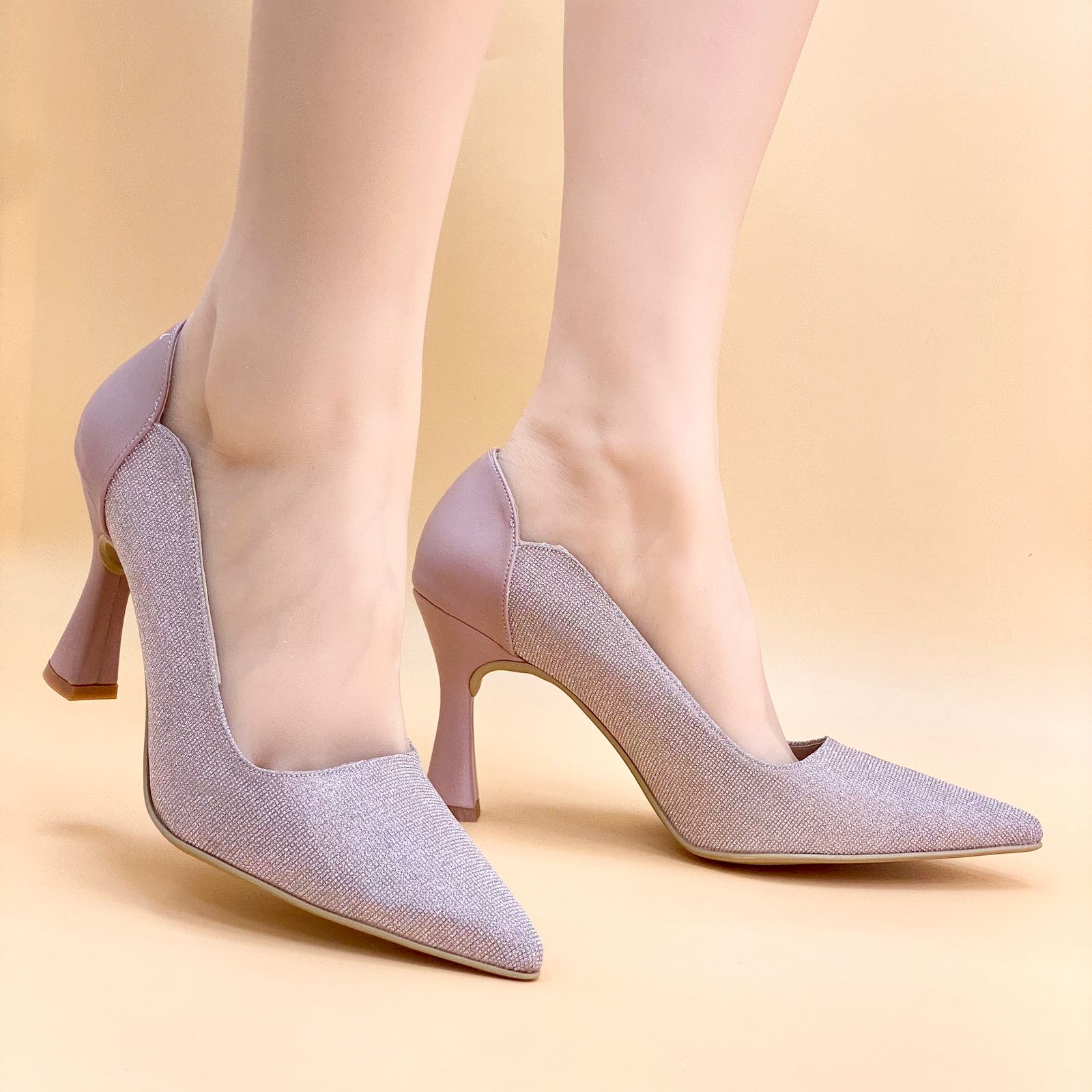 NEW ,  WOMEN SHOES HEELS W640