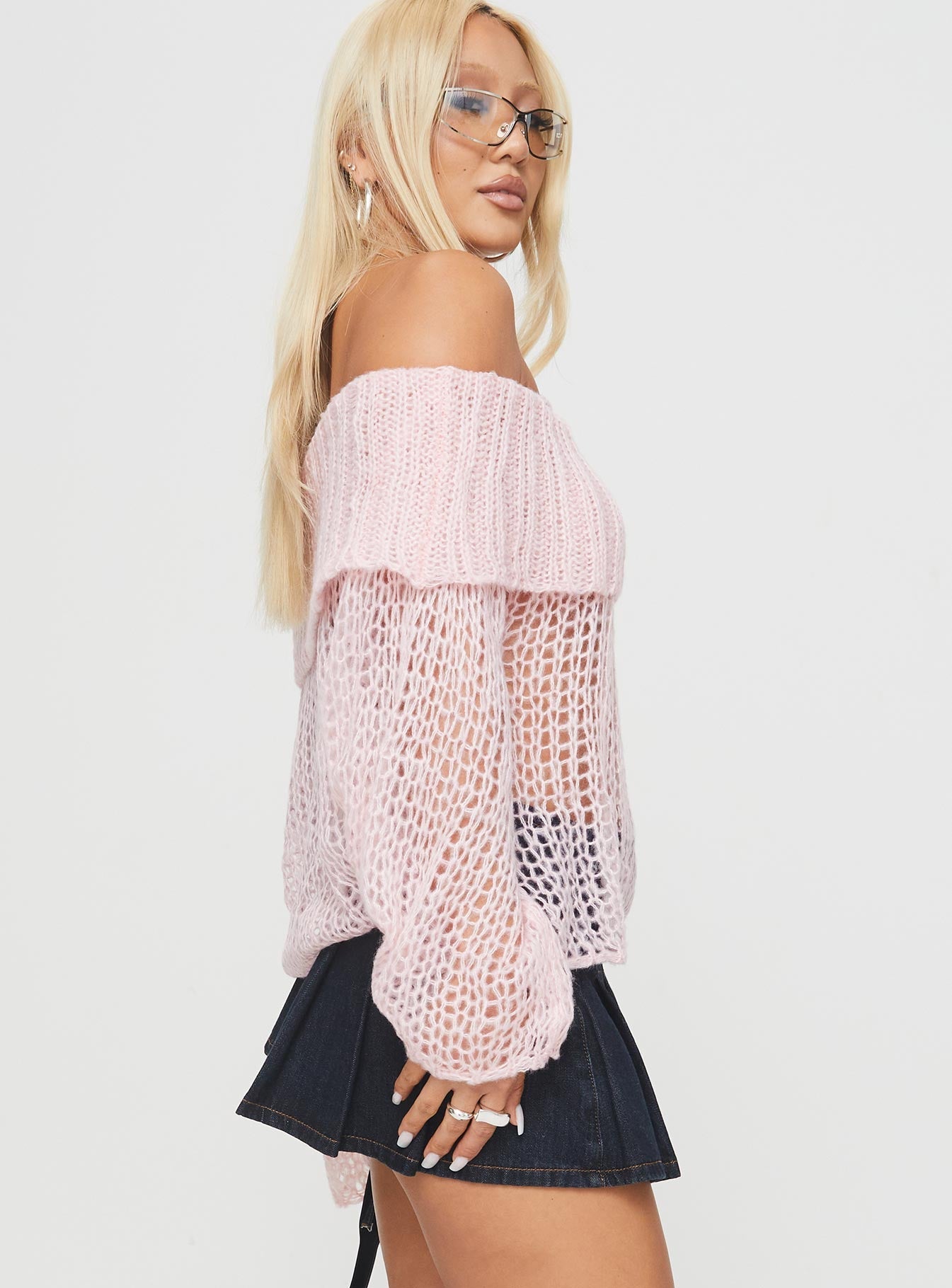 Trapok Off The Shoulder Sweater Pink